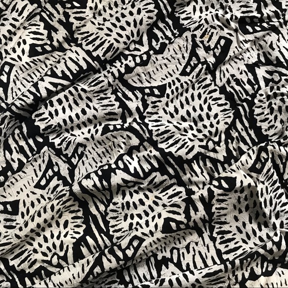 Black & White Fish Print Maxi - Picture 7 of 8